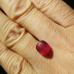 3.5ct Genuine natural ruby loose stone